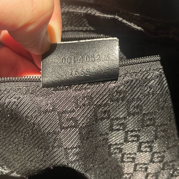 🔥Authentic Gucci Black on black shoulder bag suede and leather 001 4052 - Picture 13 of 16